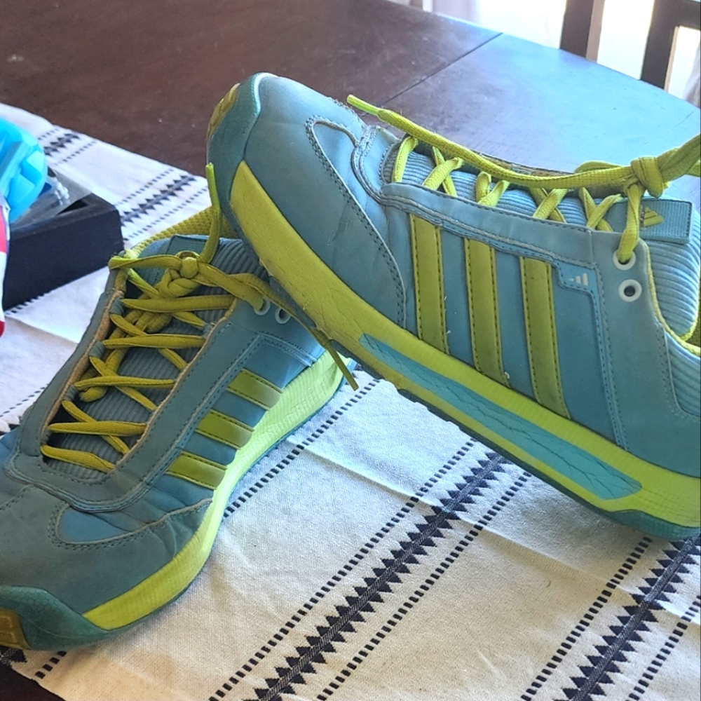 Womens addidas sample /prototype shoes